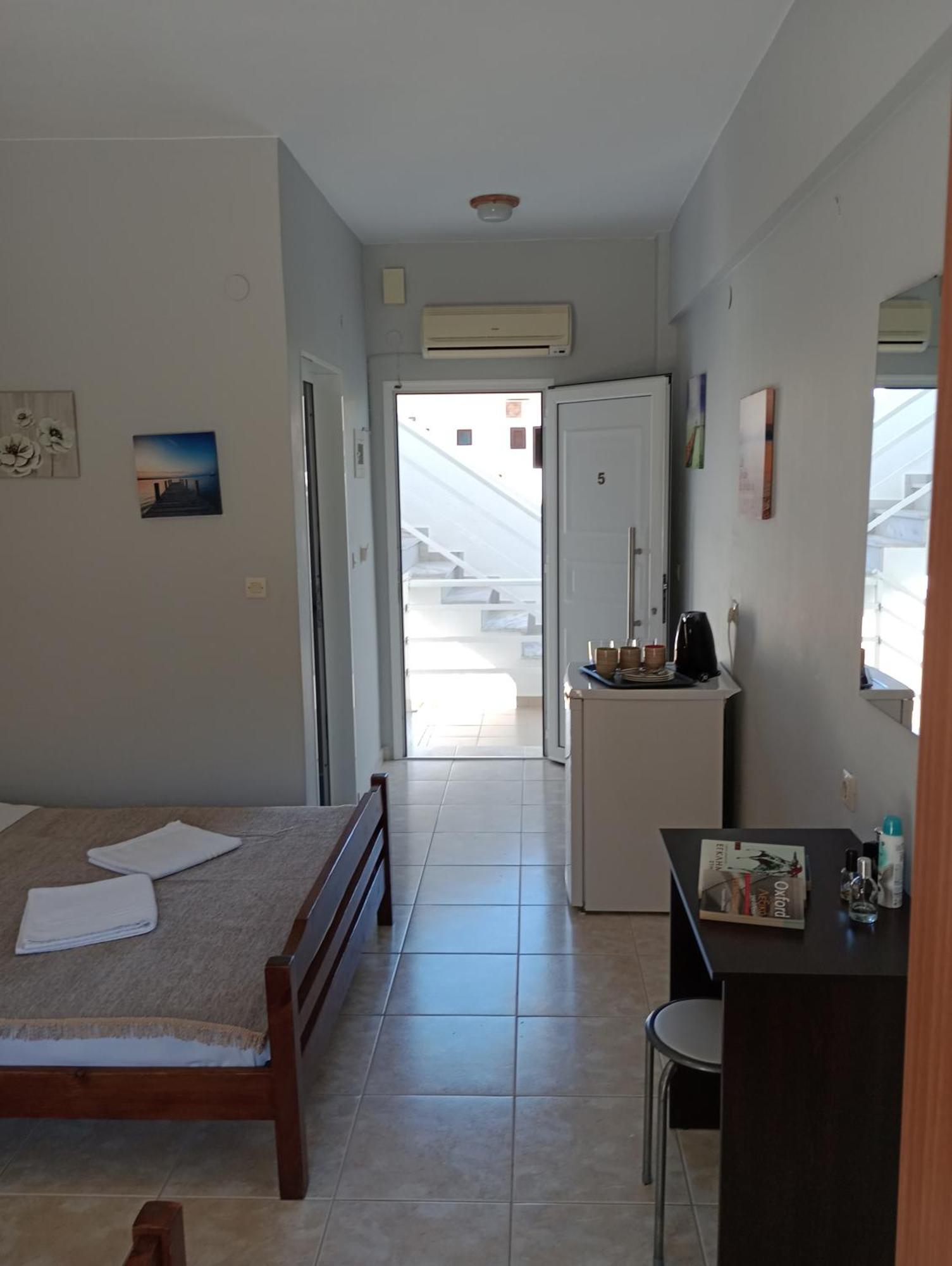 House Georgia Appartement Kallithea  Buitenkant foto